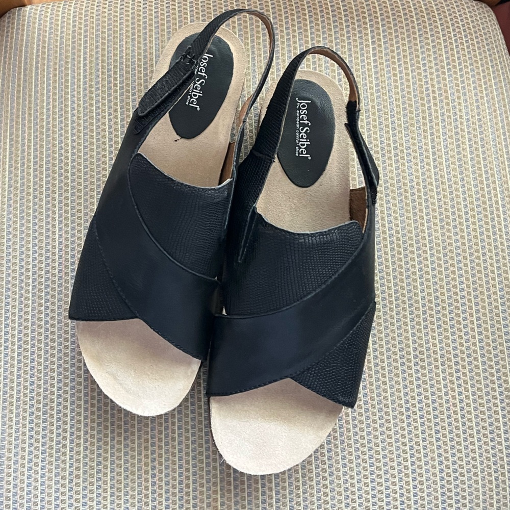 🆕Item Josef Seibel Sandal